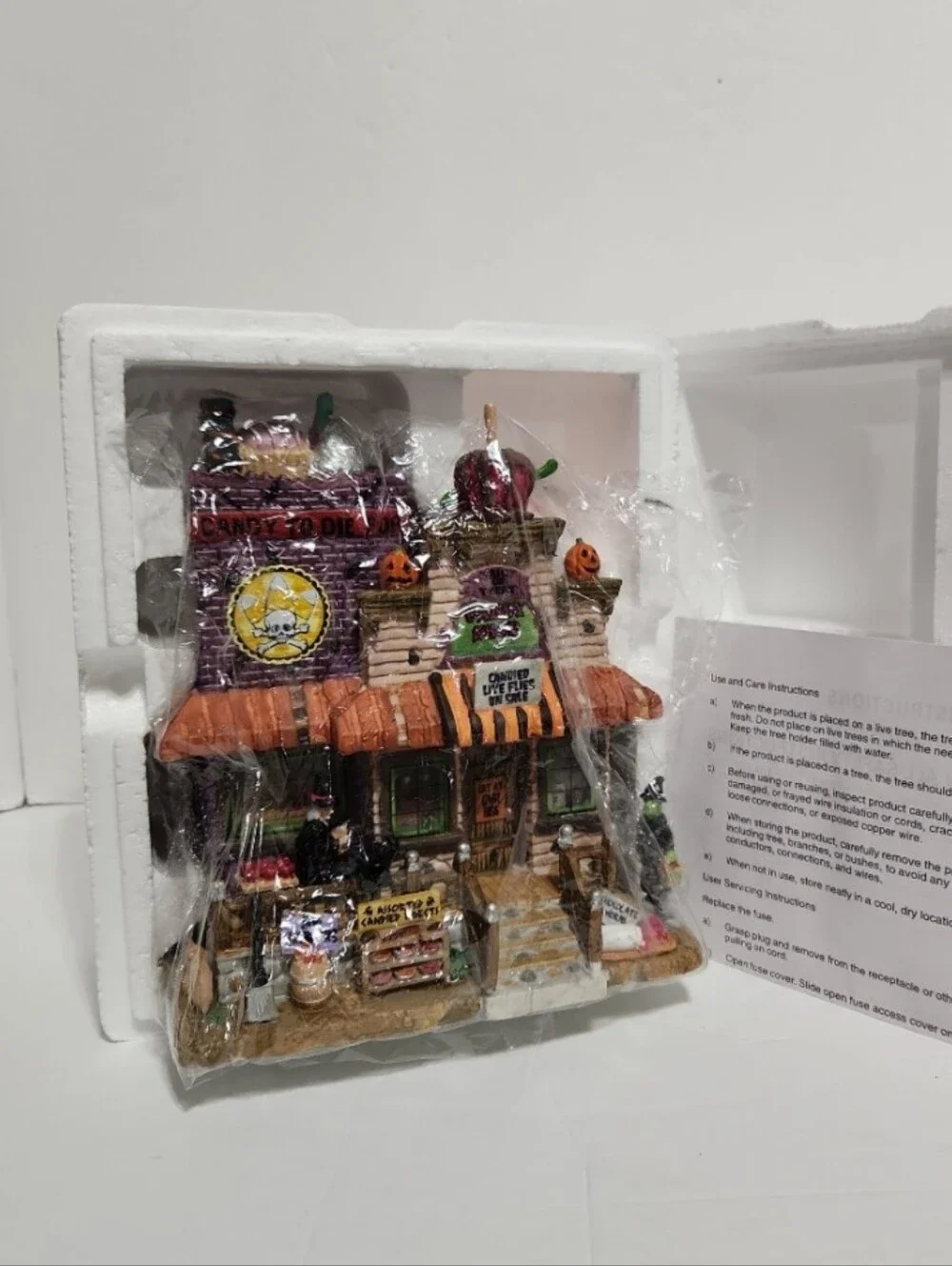 2012 Lemax Spooky Town Trick Or Treat Candy Shop Halloween Village In Box #25328